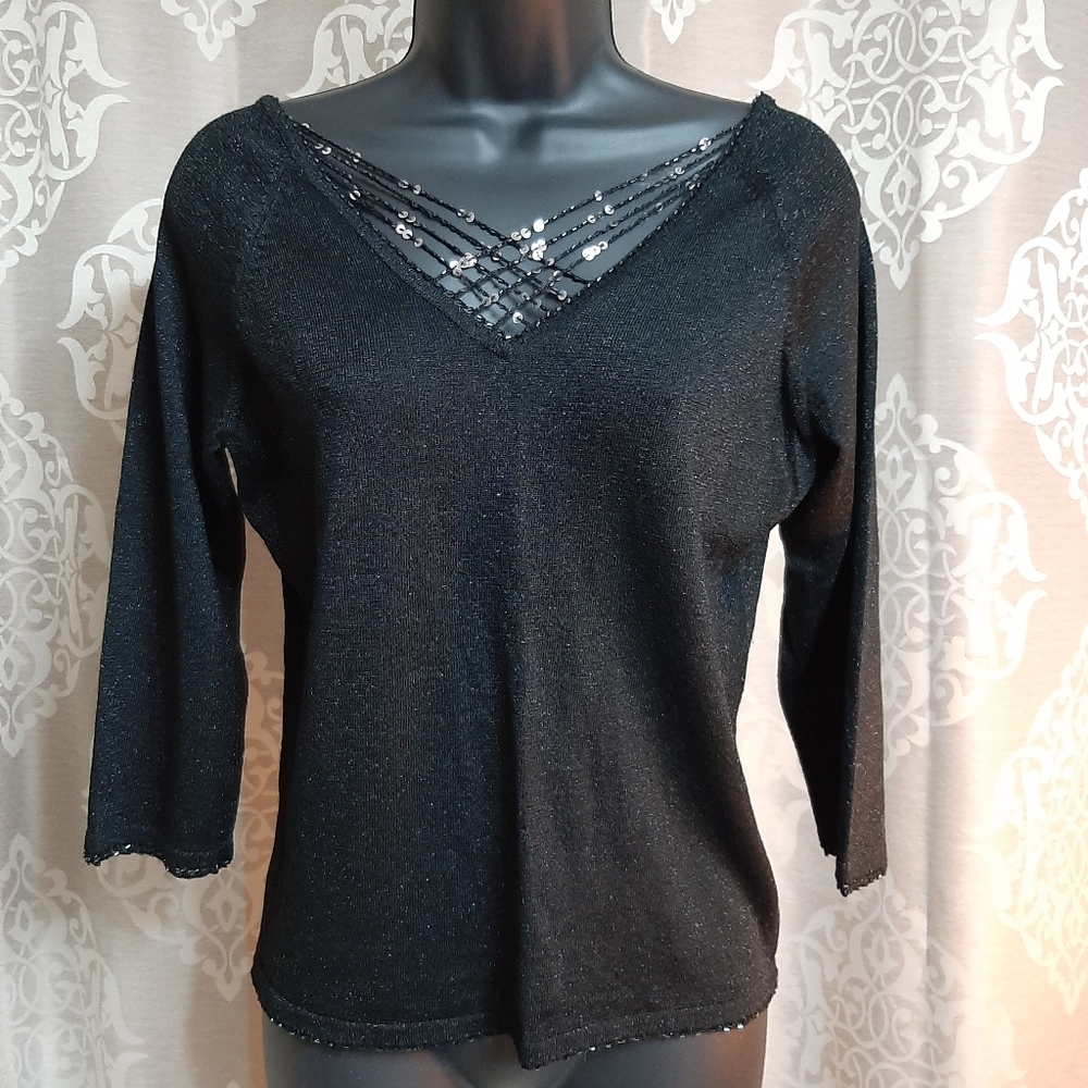 V-neck Light Sweater
